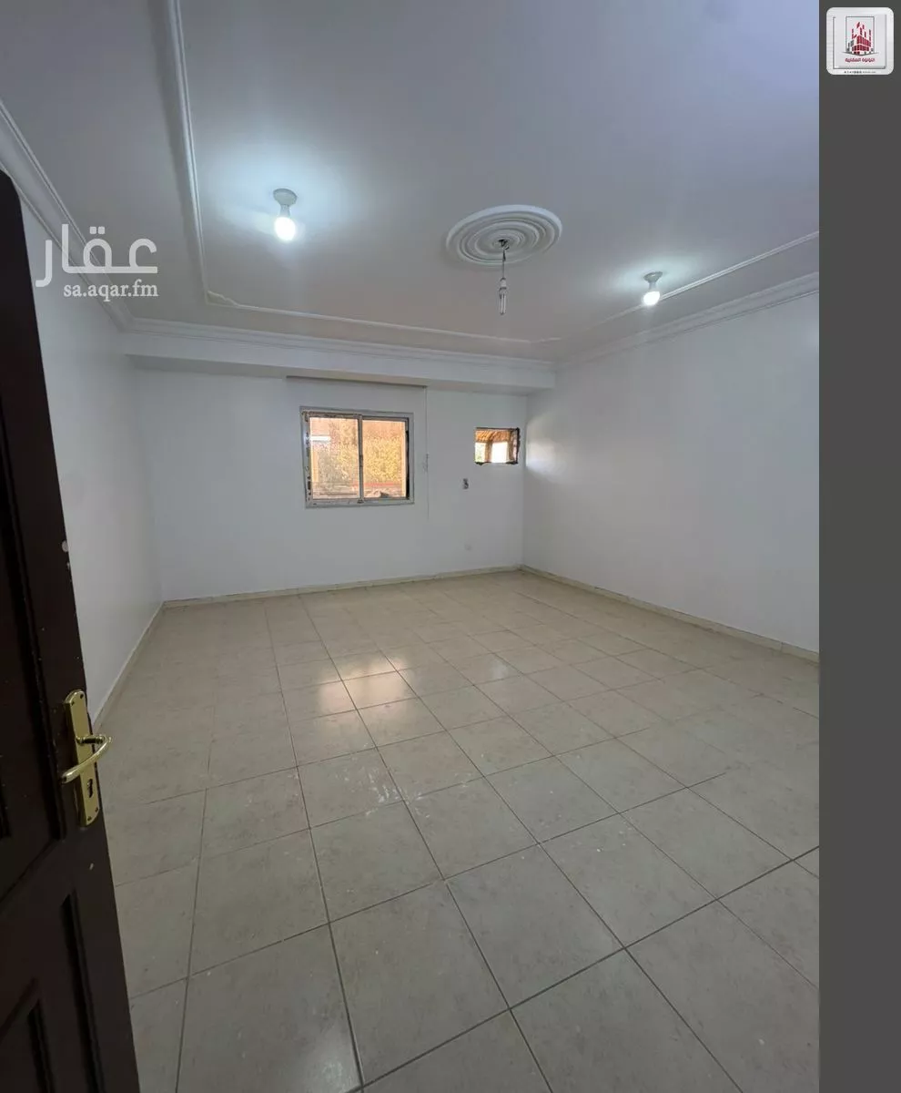 شقة 3 غرف في النزهة 3