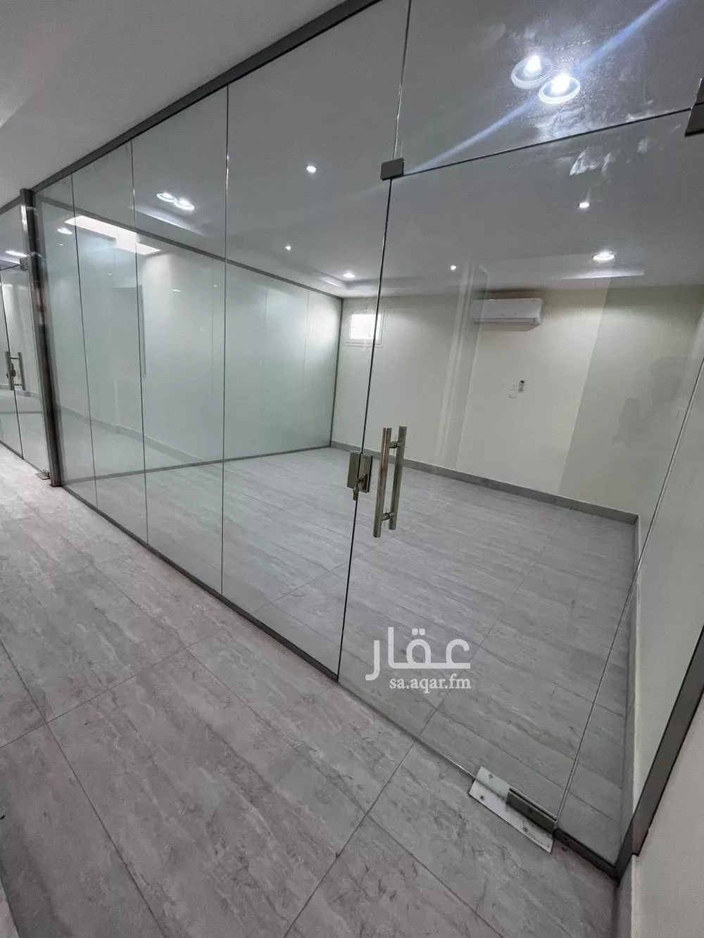 مكتب 785 م² في التعاون 3