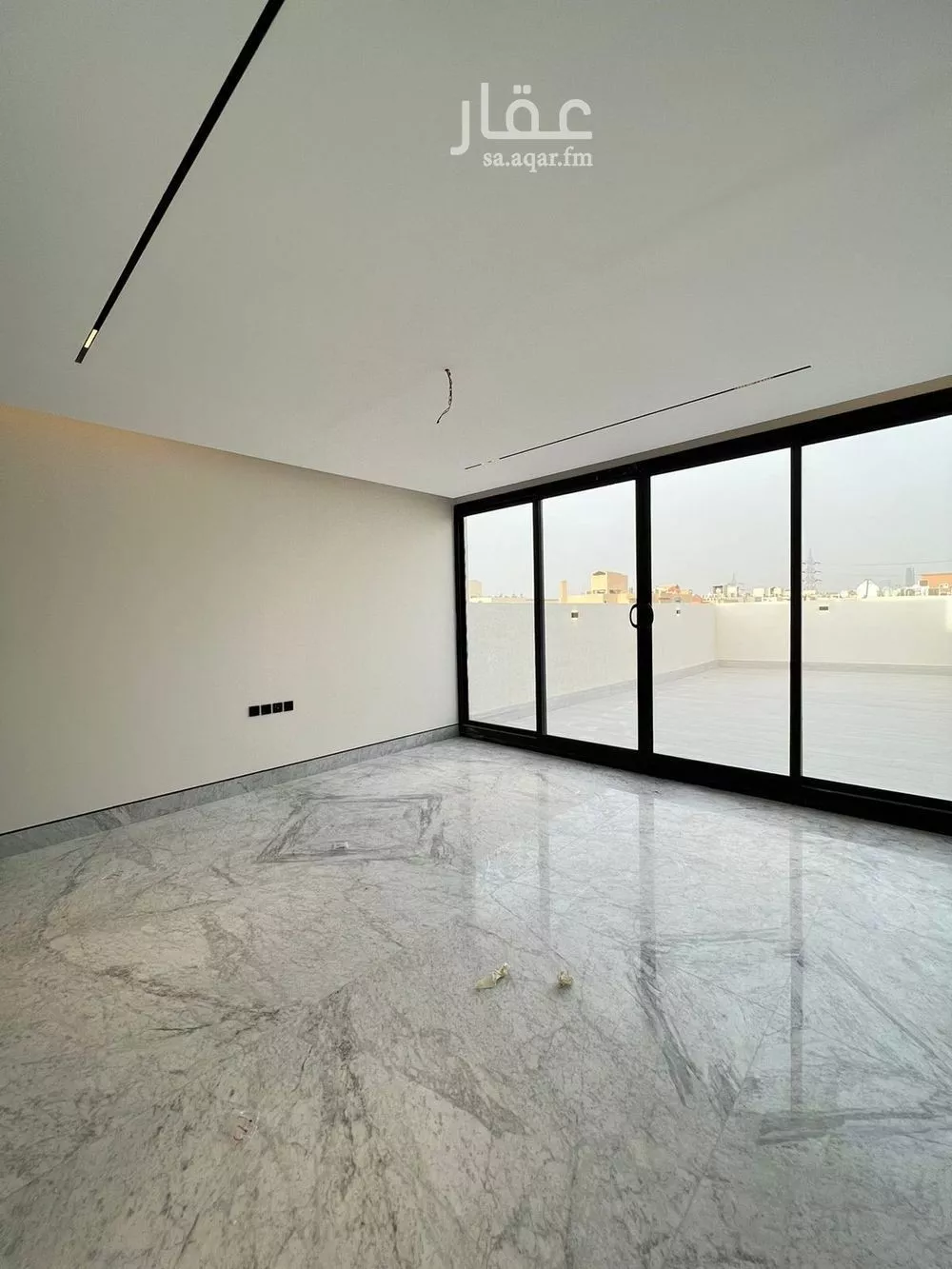 فيلا 6 غرف في الملقا 2