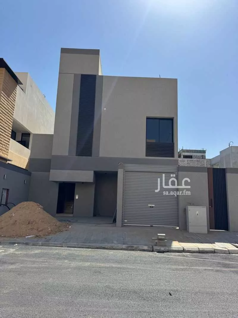 دور 4 غرف في الملك عبدالله