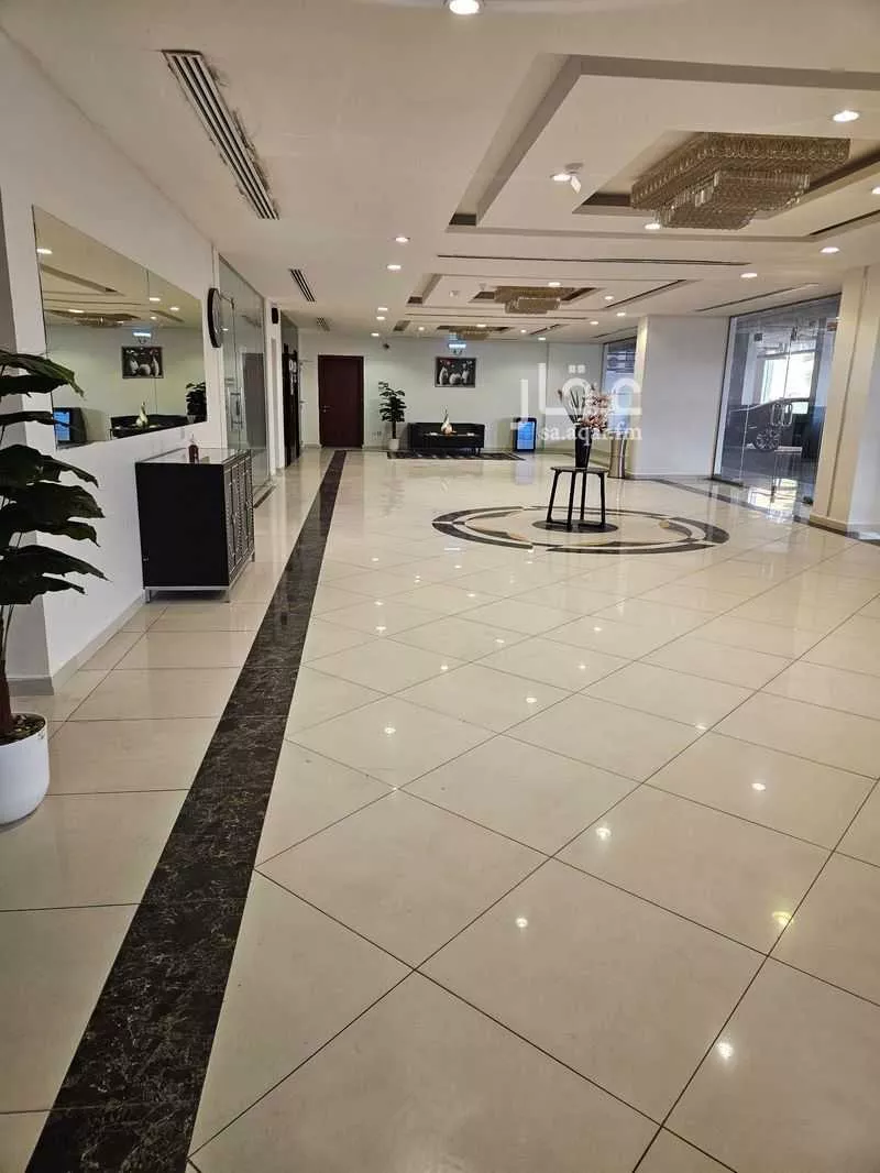 شقة 5 غرف في الروابي 4