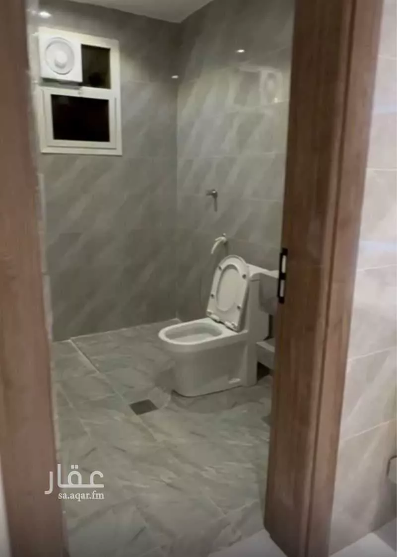 3 bedroom apartment in Shubra, Riyadh 5