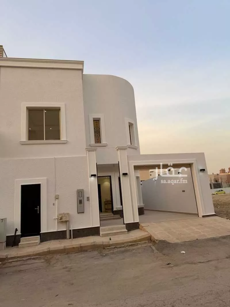 فيلا 5 غرف في العارض 5