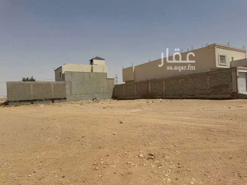 أرض 845 م² في بنبان 3