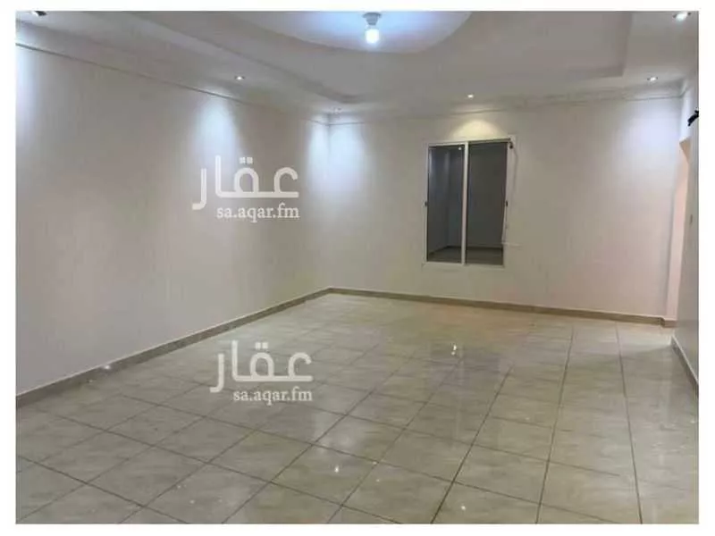 فيلا 7 غرف في طيبة 5