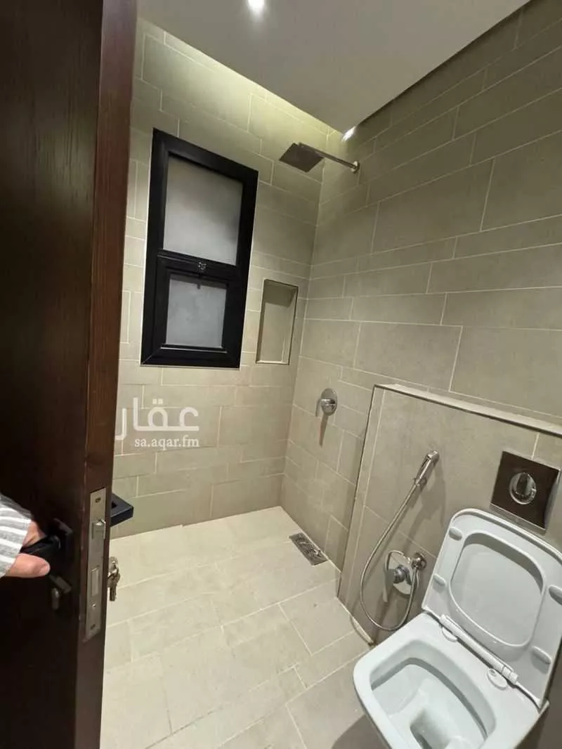 شقة 3 غرف في المغرزات 5