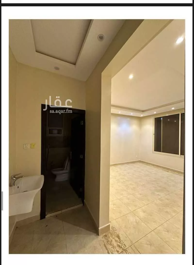 4 bedroom floor in Al Aridh 2