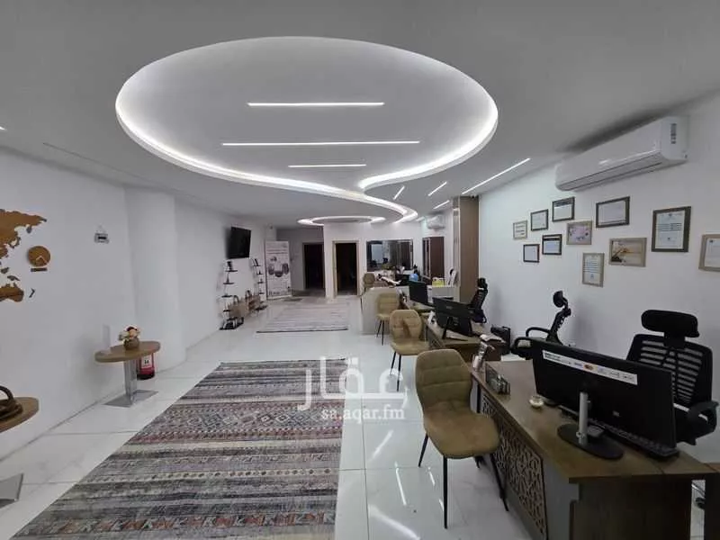 محل 165 م² في قربان 3