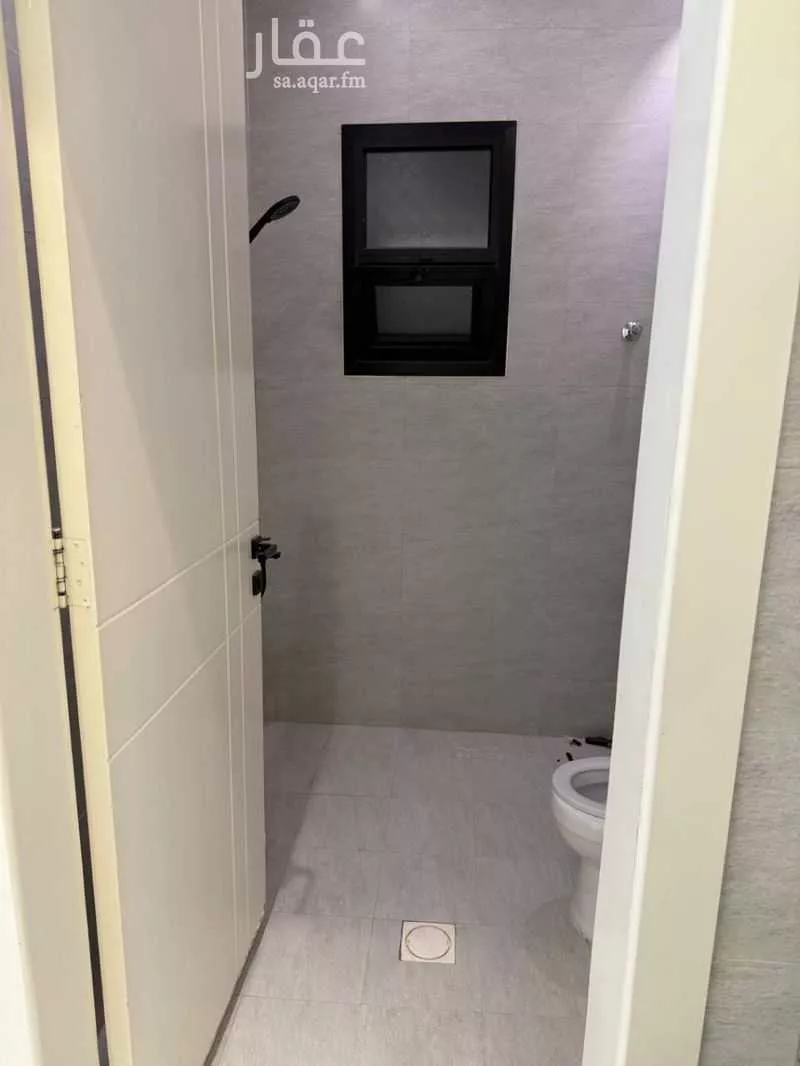 5 bedroom apartment in Dhahrat Namar, Riyadh 9