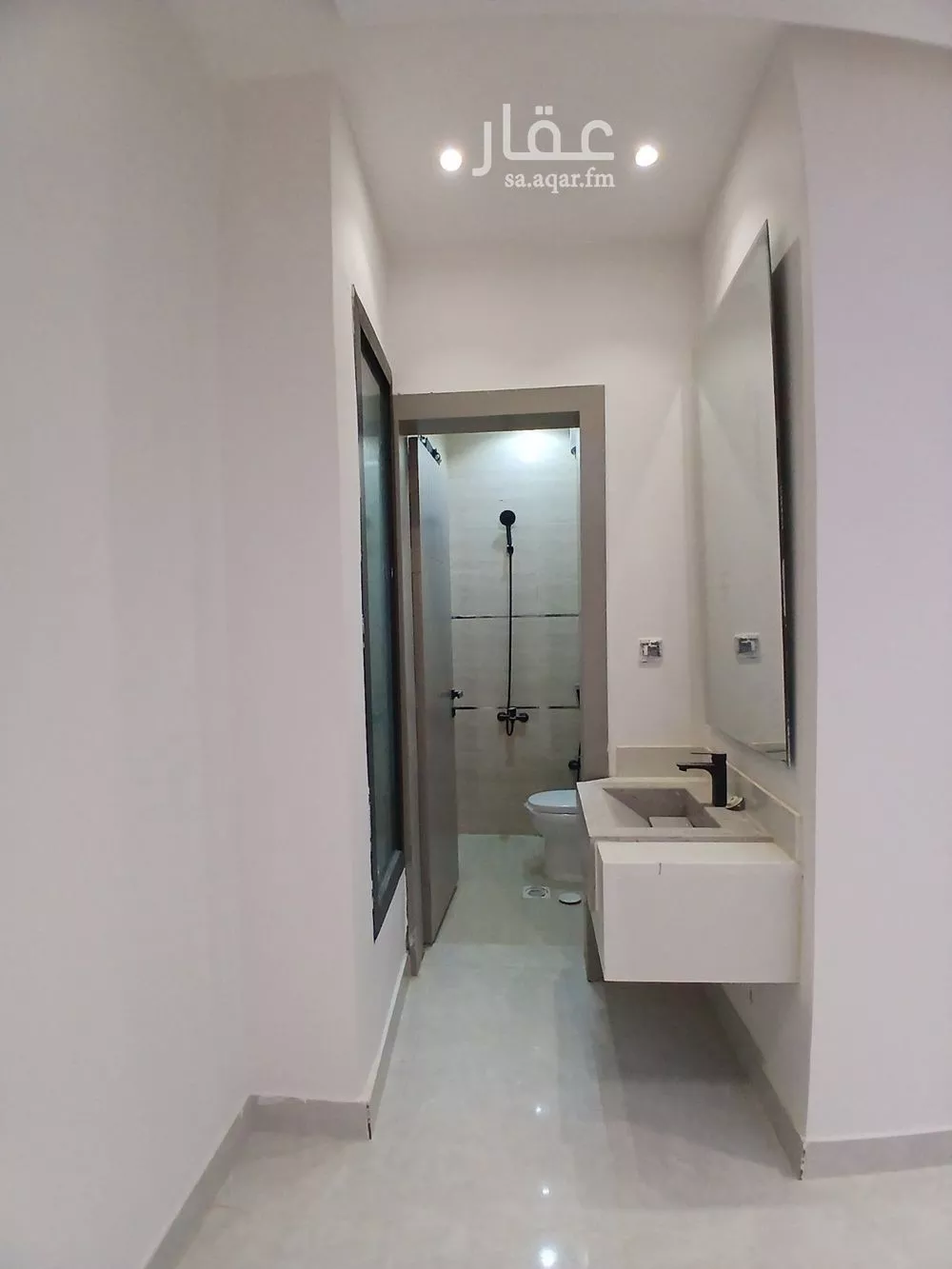 فيلا 4 غرف في بدر 2