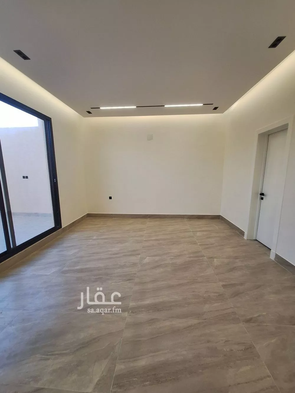 5 bedroom floor in Dahiat Namar 4
