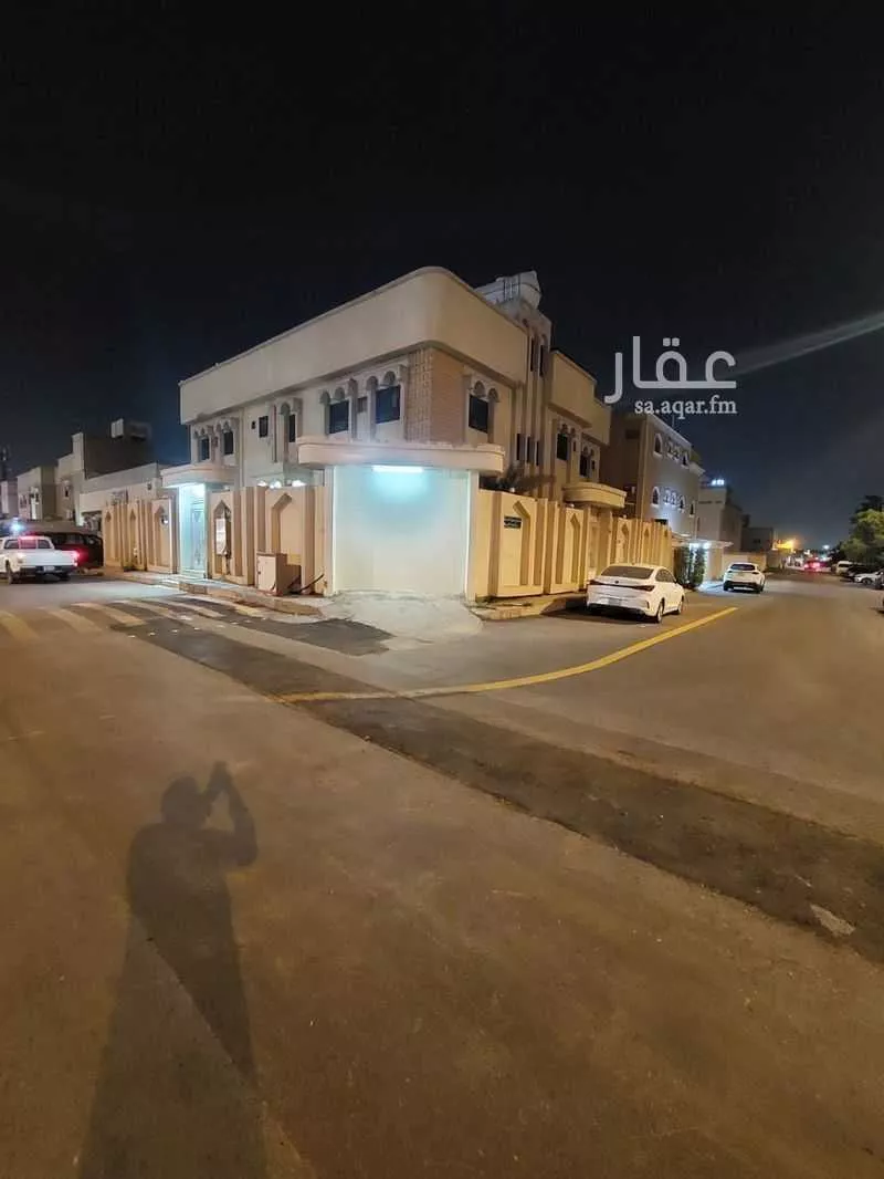 عمارة 400 م² في العريجاء الغربية 1