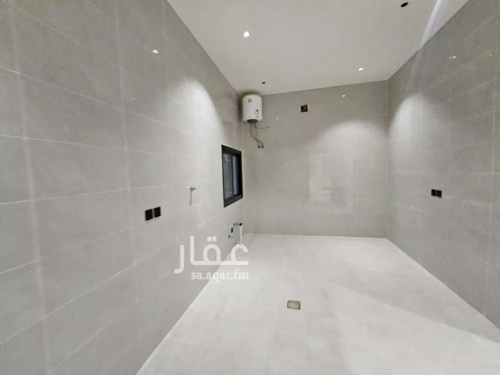 فيلا 7 غرف في الجنادرية 3