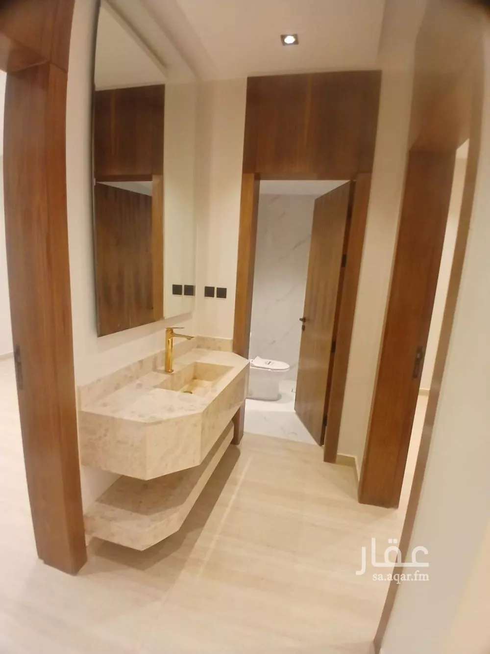 7 bedroom floor in Okaz 5