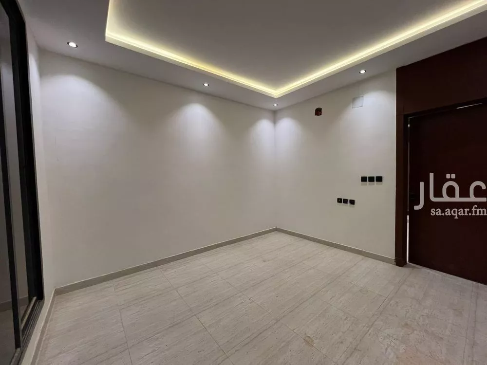 فيلا 7 غرف في طويق 3