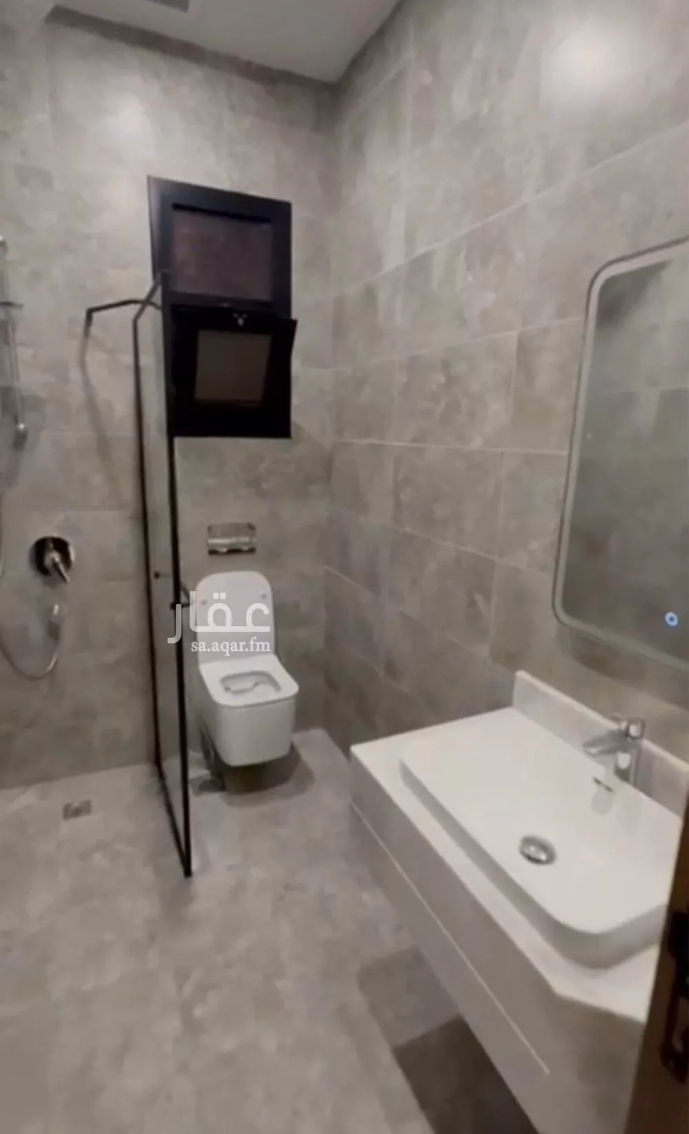 4 bedroom apartment in Al Rawdah 3