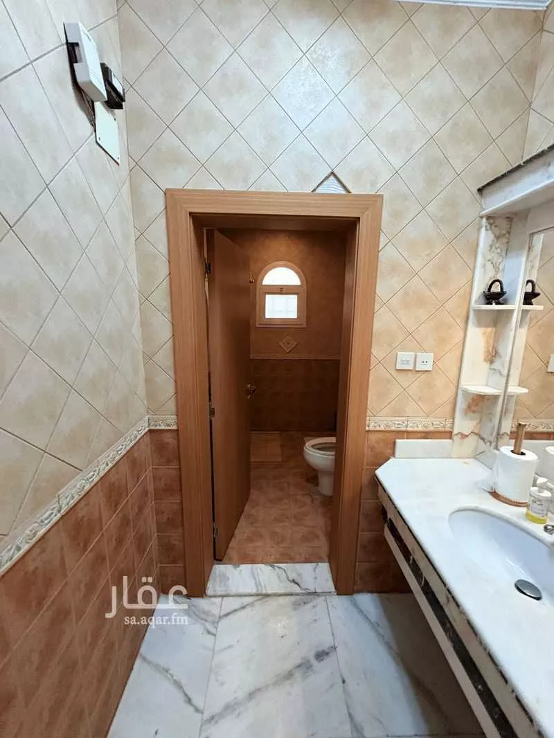 9 bedroom villa in Al Shuhada, Riyadh 10