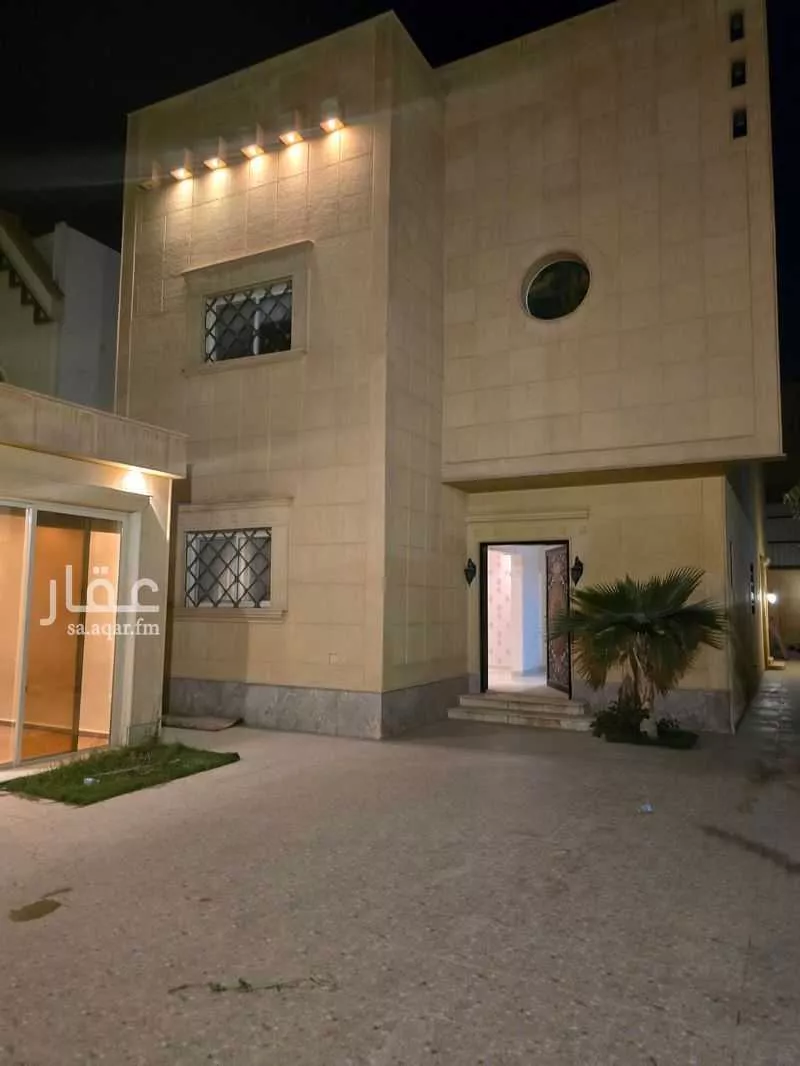 4 bedroom villa in Qurtubah, Riyadh 14