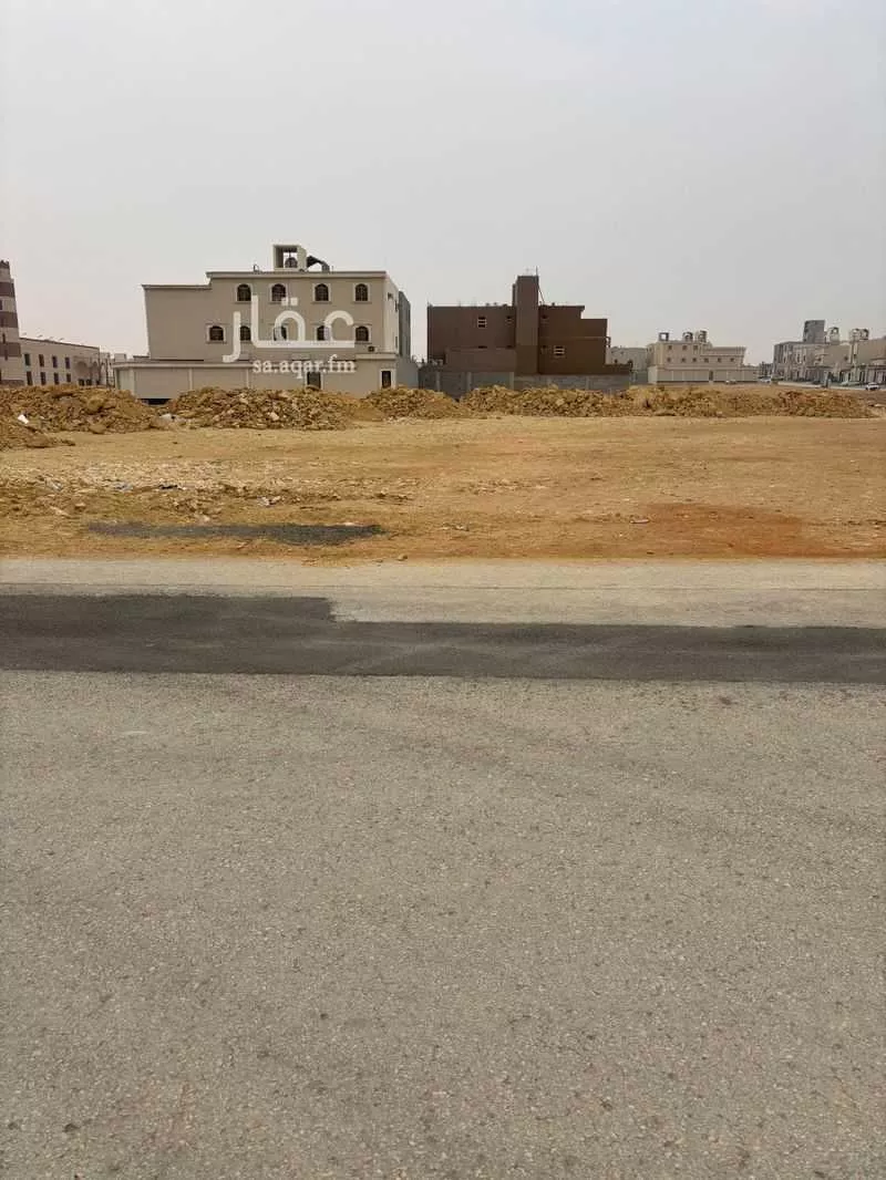 أرض 870 م² في الشرق 2