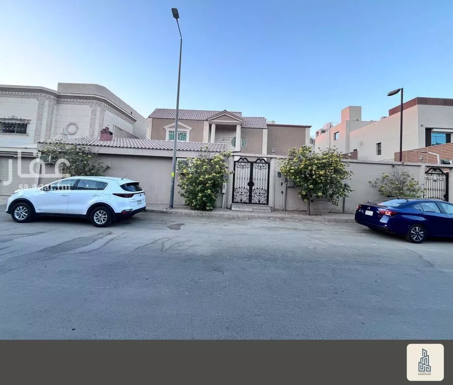 فيلا 5 غرف في الوادي 1