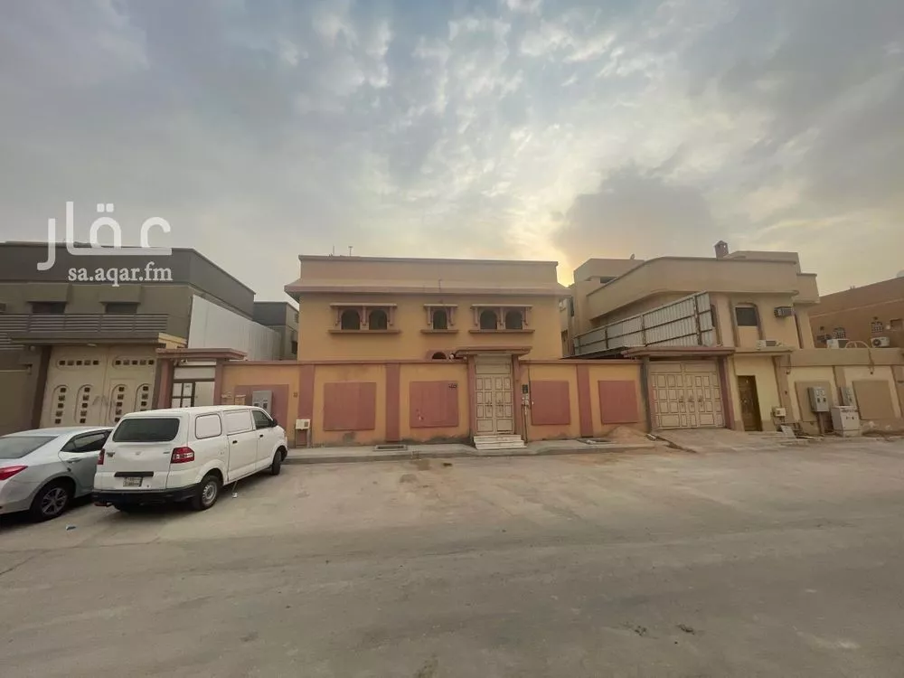 فيلا 6 غرف في عرقة 2