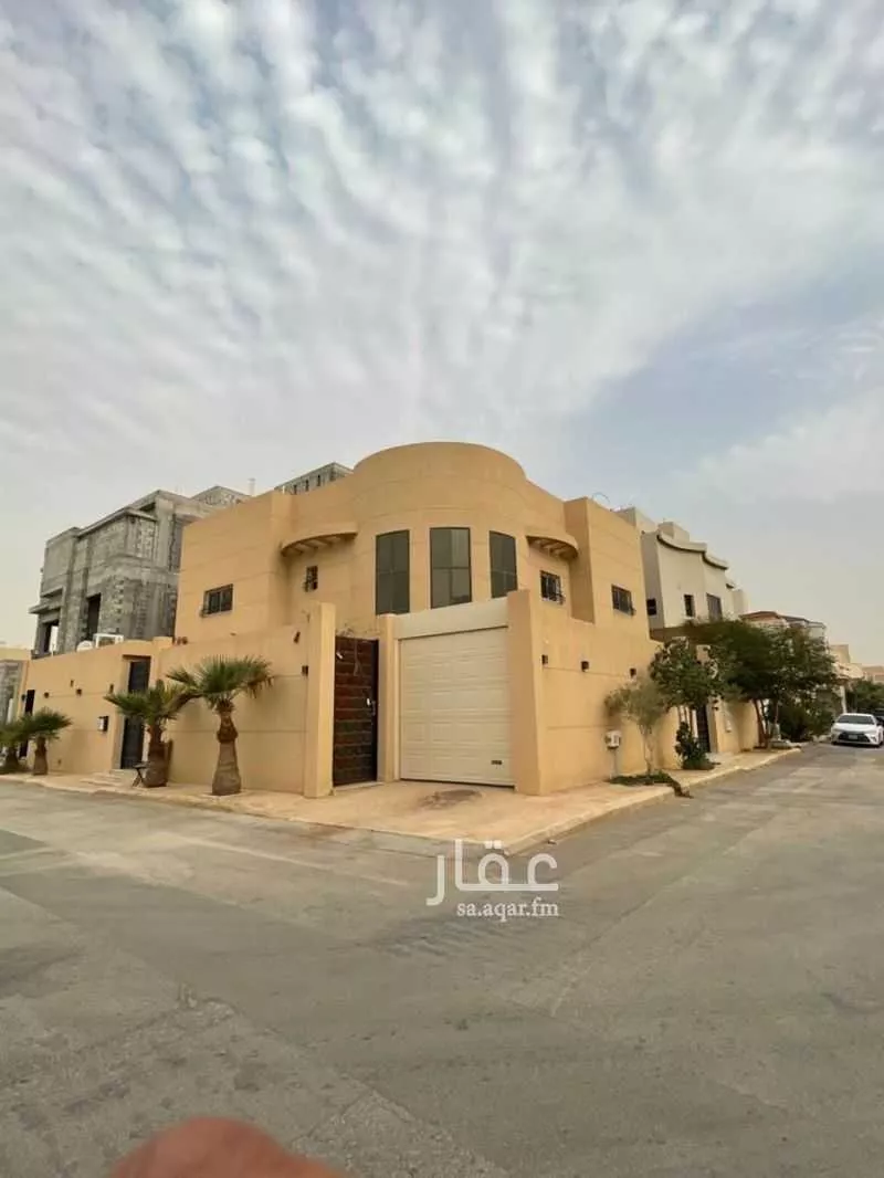 6 bedroom villa in Al Malqa 5