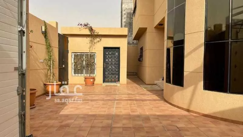 6 bedroom villa in Al Malqa 3
