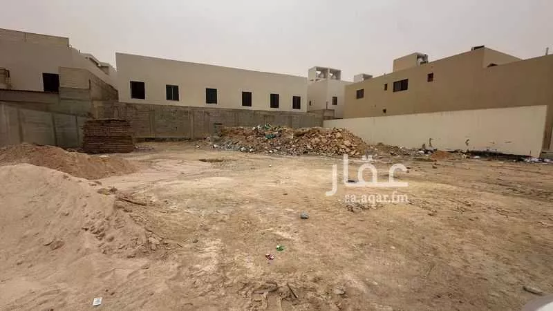 أرض 900 م² في طويق 2