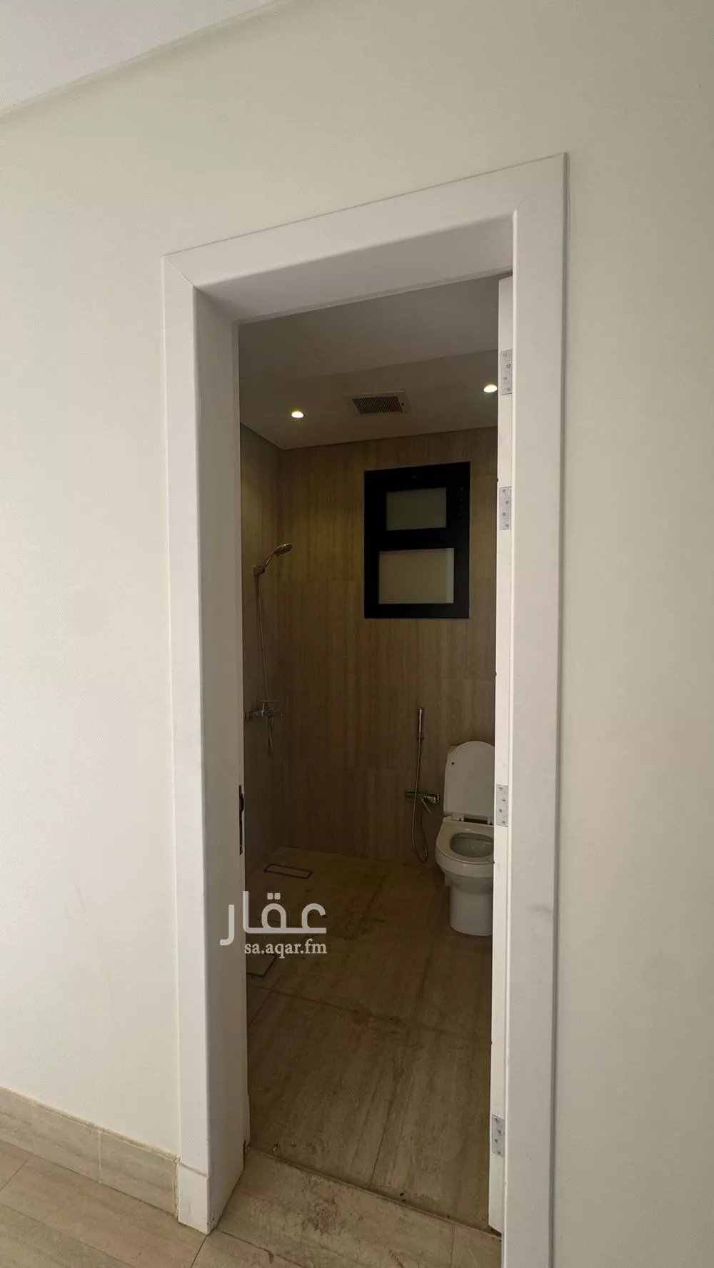 شقة 3 غرف في الرمال 4