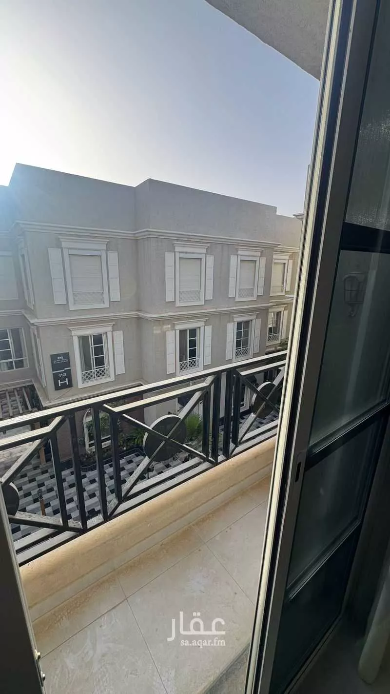 2 bedroom apartment in Hittin 3