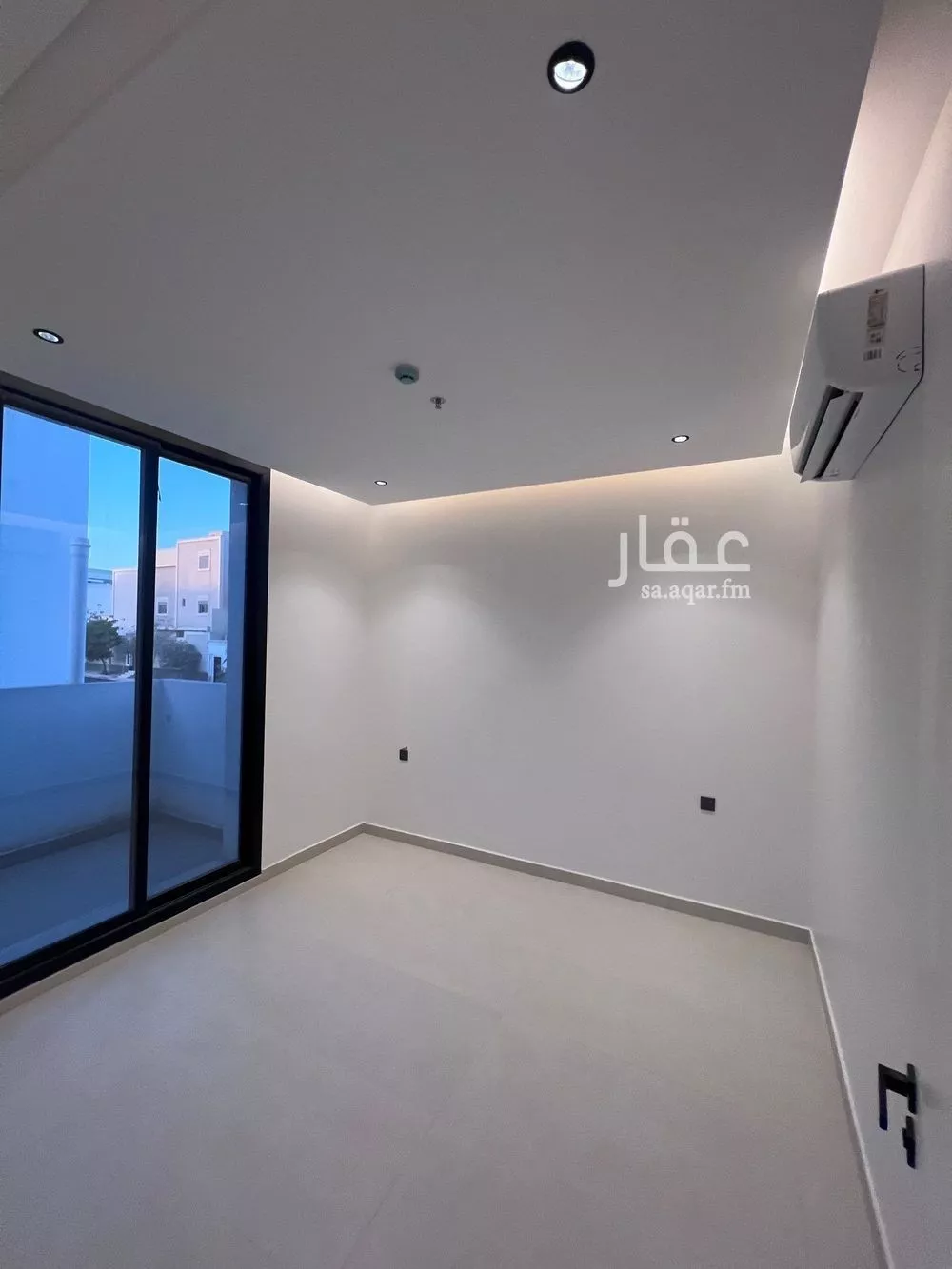 دور 3 غرف في العارض 4