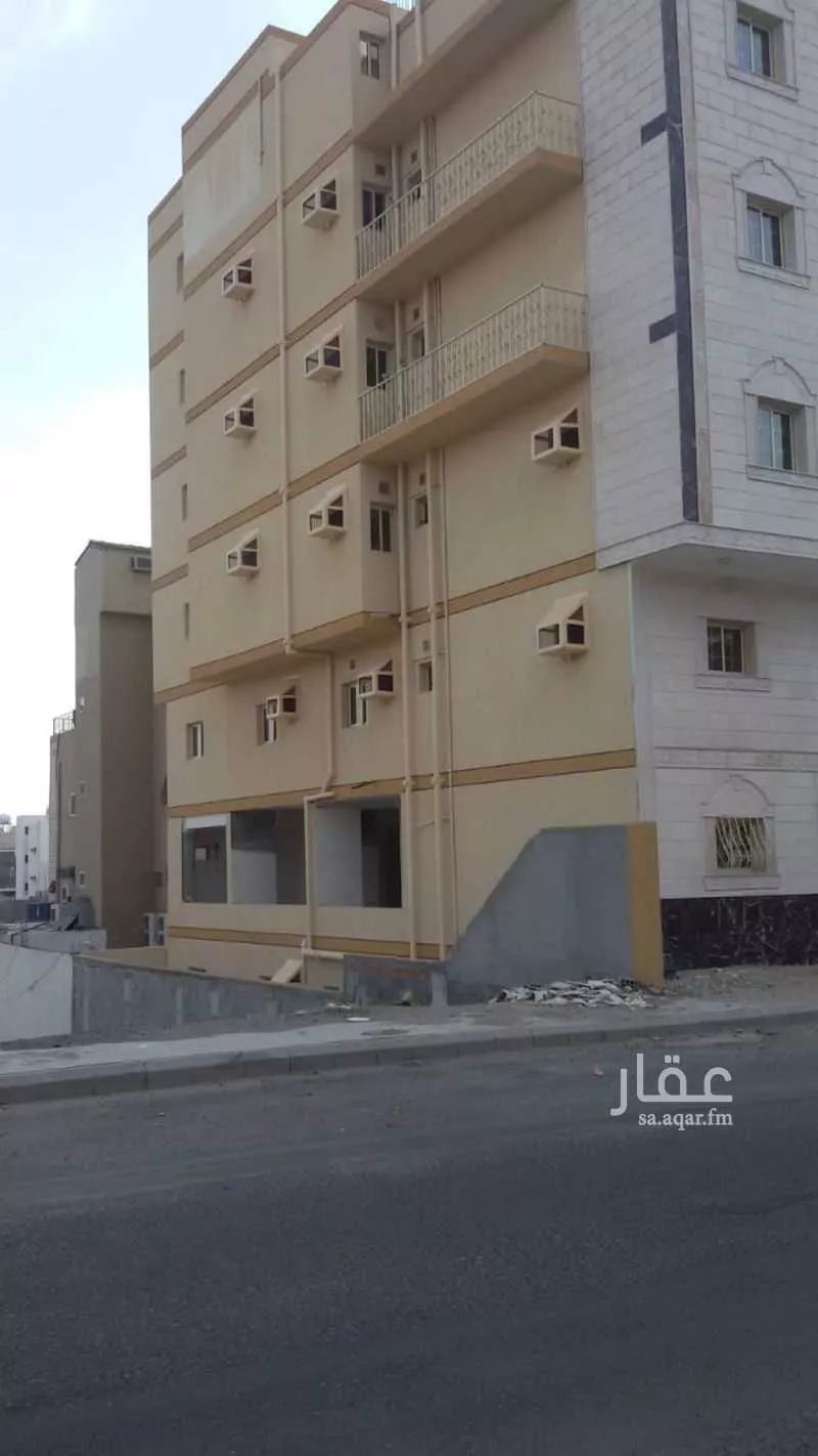 عمارة 630 م² في الشوقية 5