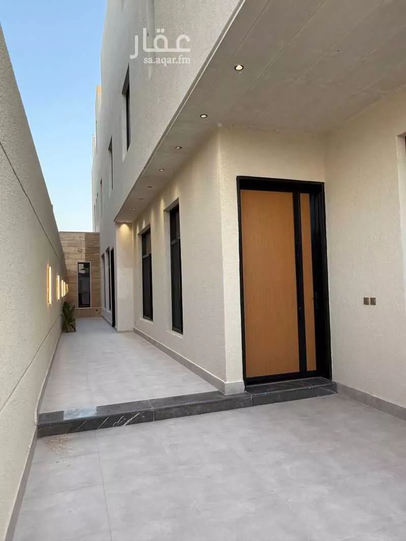 فيلا 4 غرف في الجنادرية 3