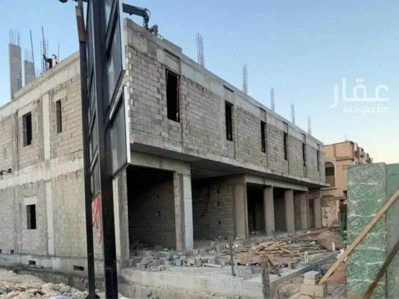 عمارة 840 م² في العزيزية