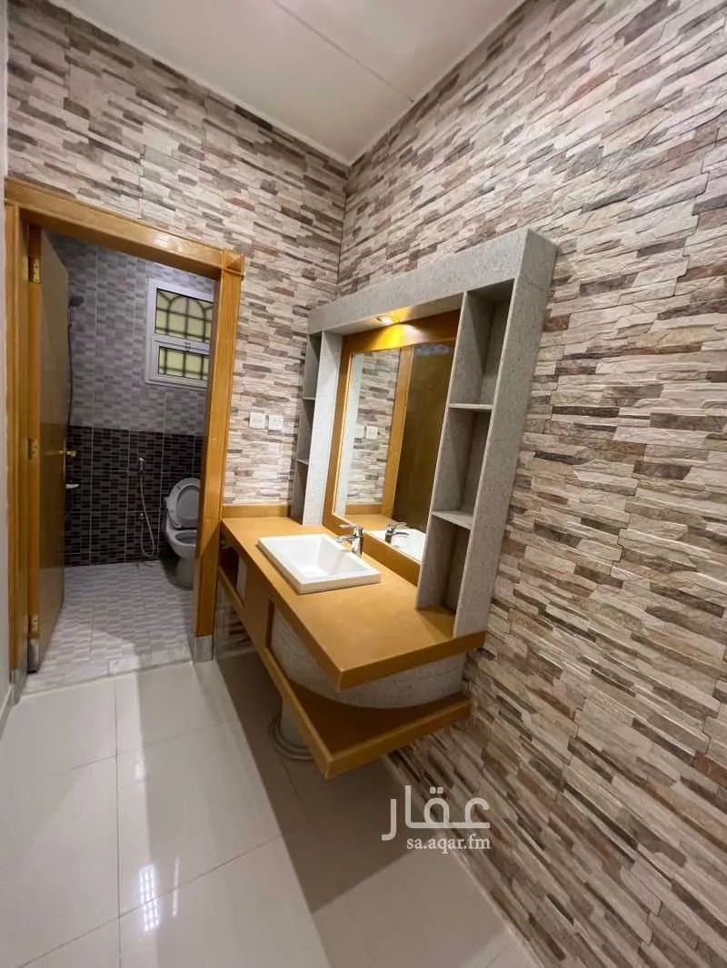 6 bedroom villa in Al Uraija Al Wusta, Riyadh 11