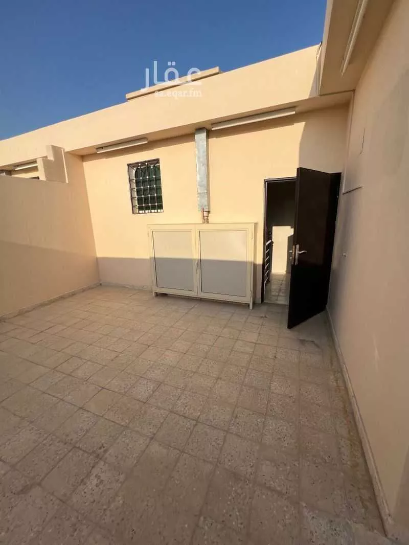 6 bedroom villa in Al Uraija Al Wusta, Riyadh 24