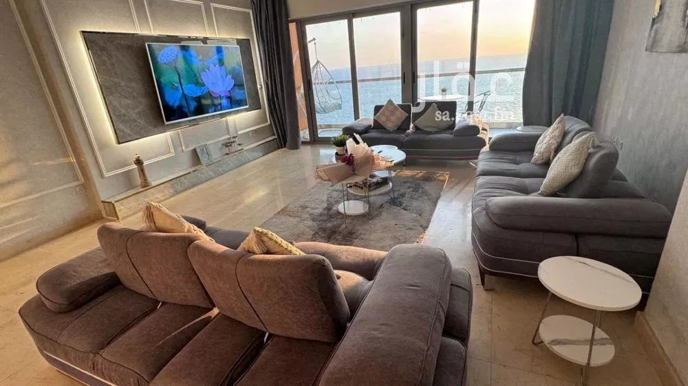 4 bedroom apartment in Al Shati, Jeddah 5