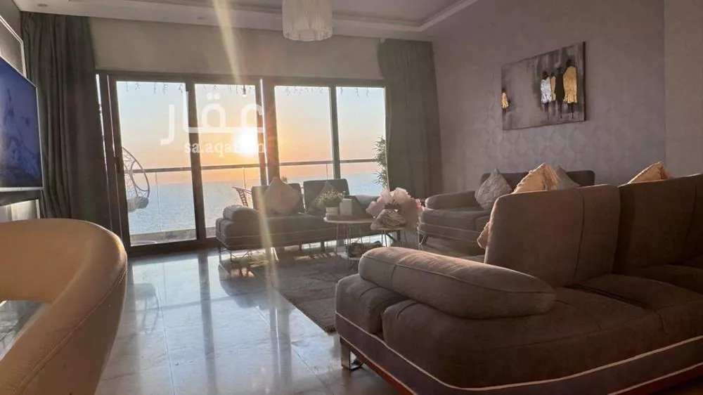 4 bedroom apartment in Al Shati, Jeddah 6