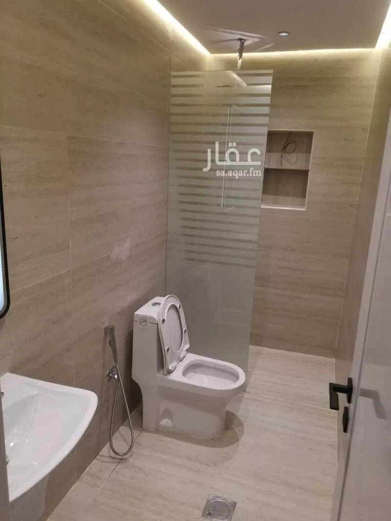 2 bedroom apartment in Al Mutamarat, Riyadh 6
