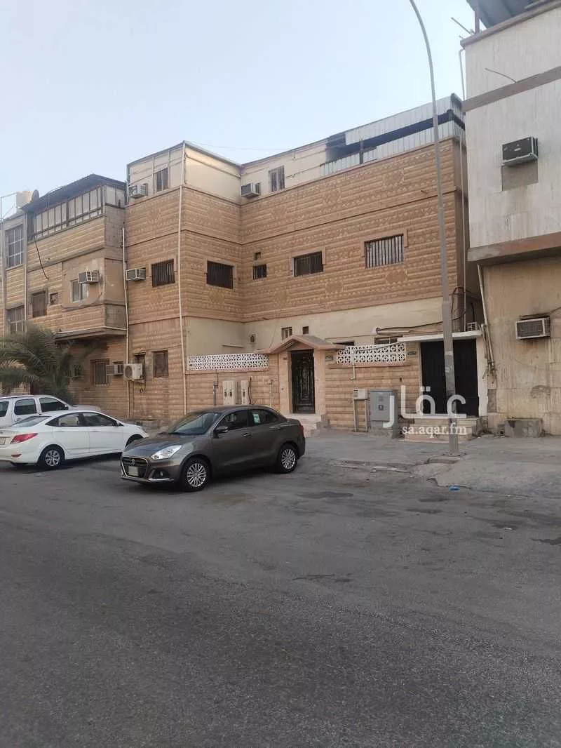 عمارة 325 م² في الثقبة 2