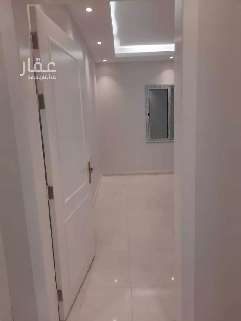 عمارة 325 م² في الثقبة 2