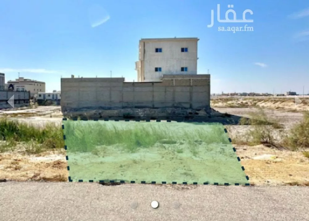 أرض 900 م² في العقيق 1