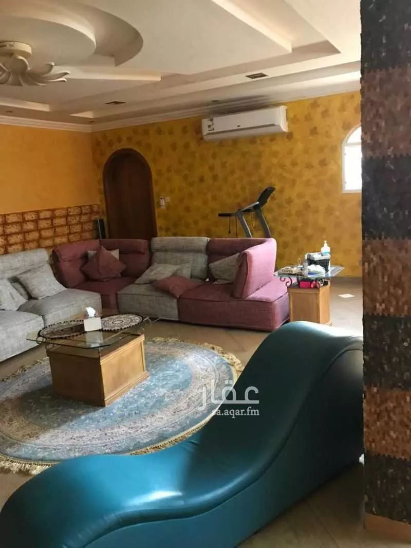 فيلا 9 غرف في البساتين 1