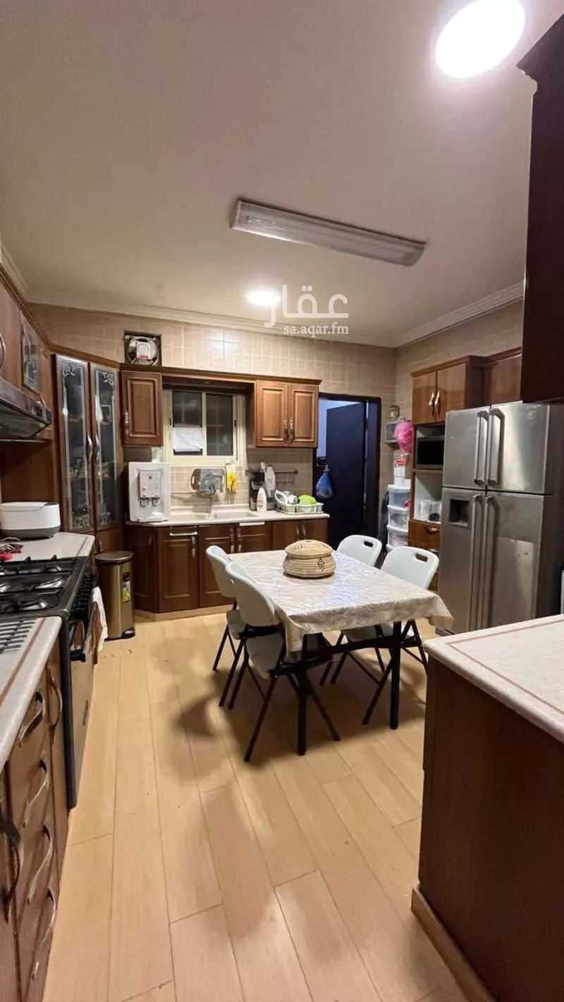 8 bedroom apartment in Irqah, Riyadh 9