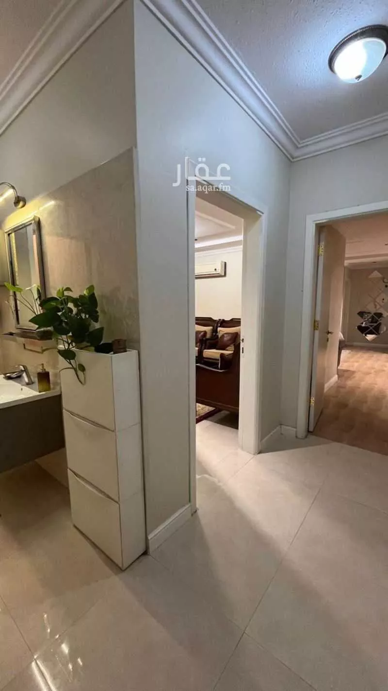 8 bedroom apartment in Irqah, Riyadh 16