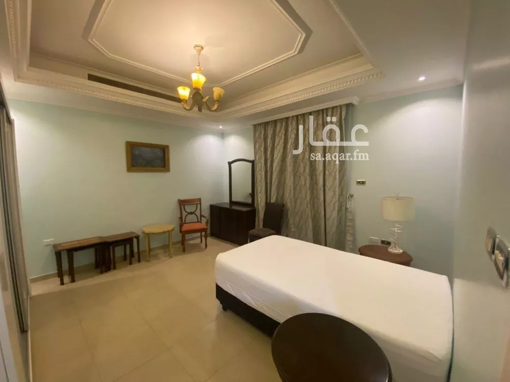 شقة 5 غرف في الروضة 5