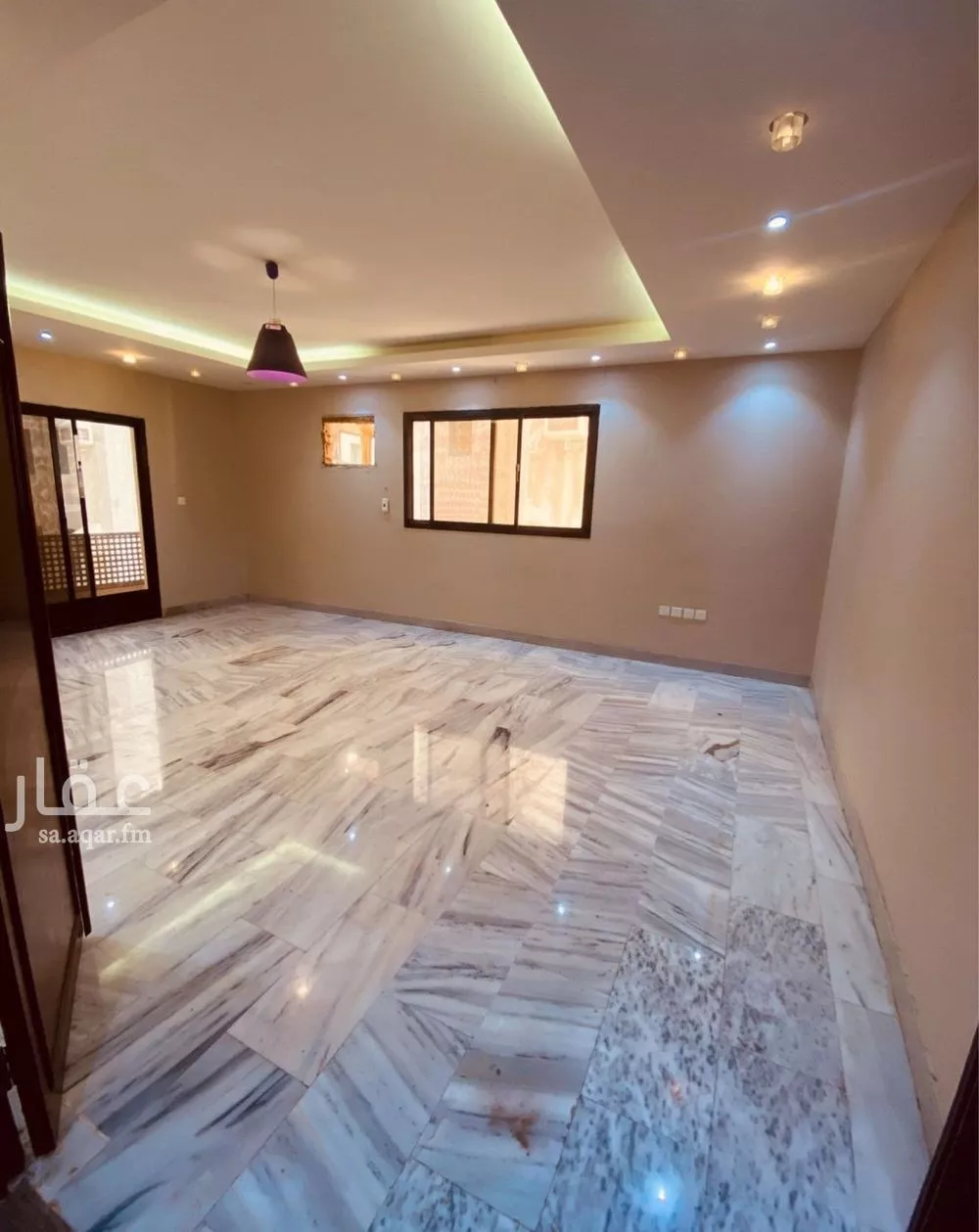 4 bedroom building in Al Sharafiyah, Jeddah 9