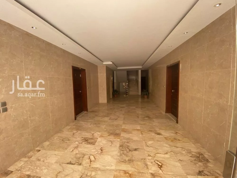 شقة 5 غرف في الروضة 3