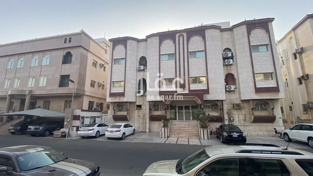 عمارة 800 م² في الفيصلية 2