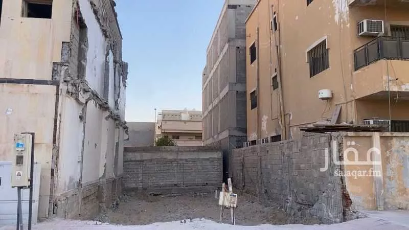 أرض 115 م² في الثقبة 2